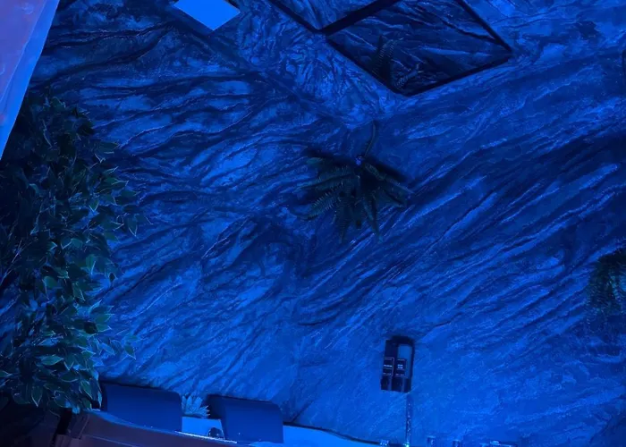 Avec Jacuzzi Privatif A Centre 10mn Des Plages *