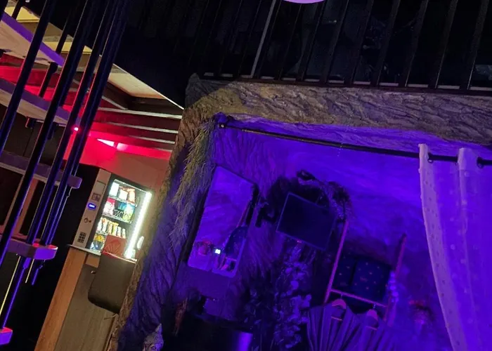 Avec Jacuzzi Privatif A Centre 10mn Des Plages Appartement *