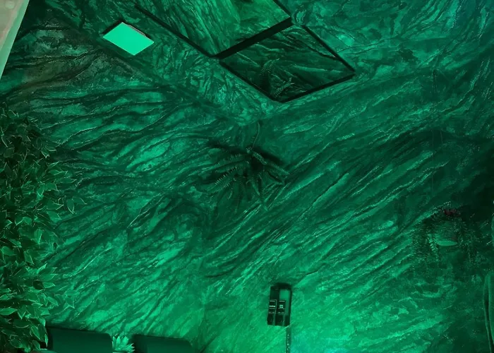 Appartement Avec Jacuzzi Privatif A Centre 10mn Des Plages